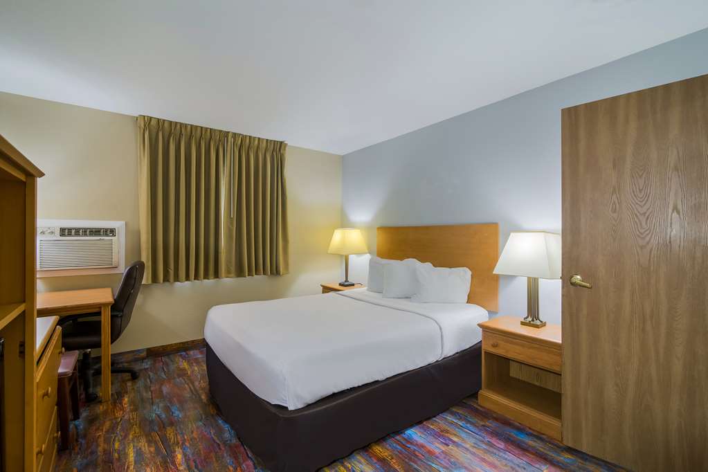 Americas Best Value Inn Fargo - photo 10