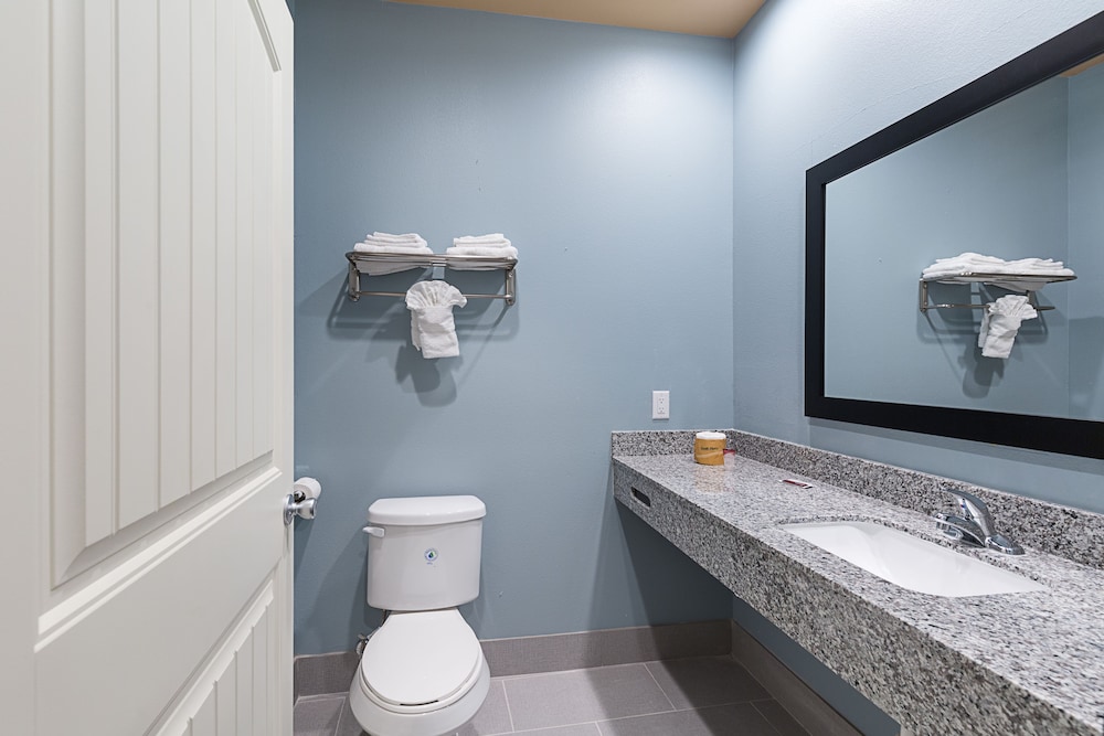 Scottish Inns & Suites - photo 11