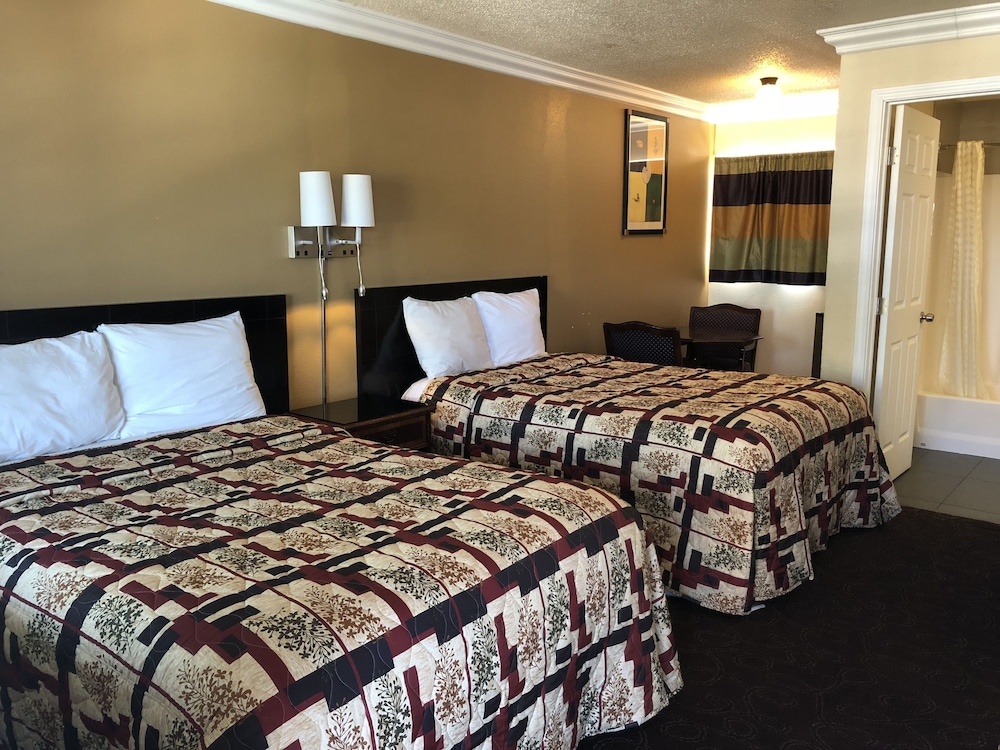 Lamplighter Motel - photo 7