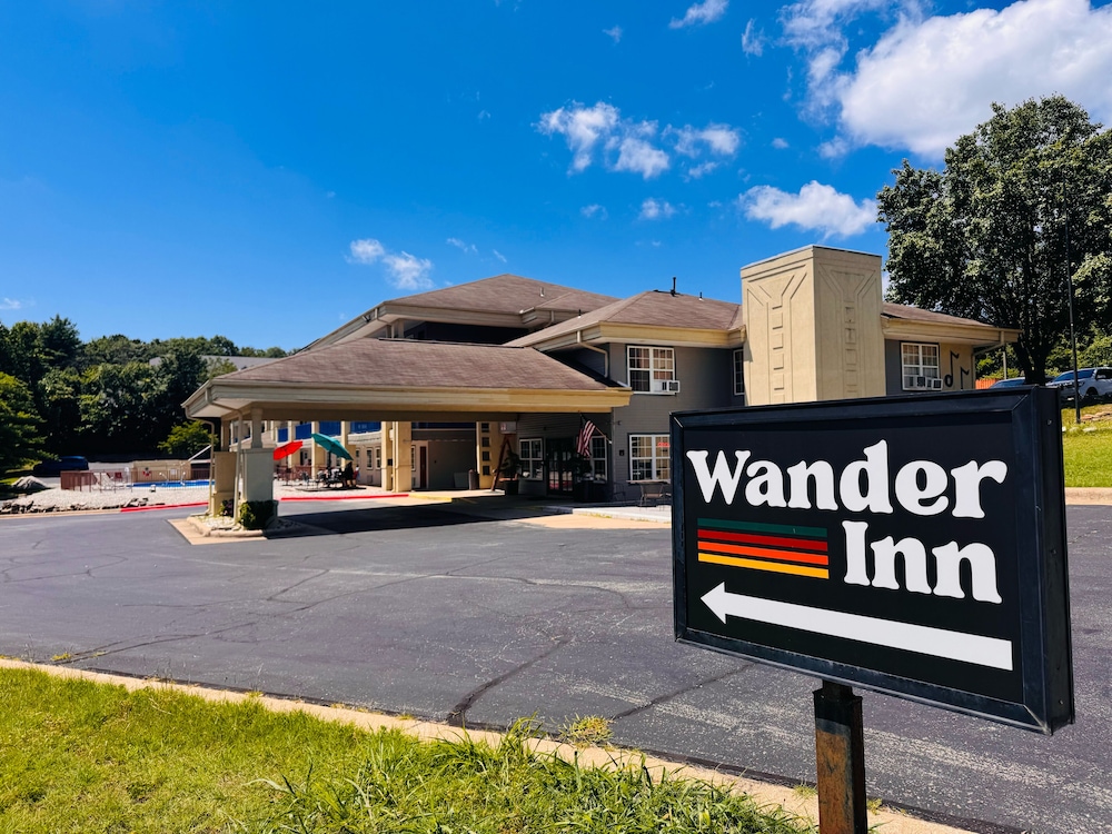 Docker's Inn - carbon neutral hotel in Branson