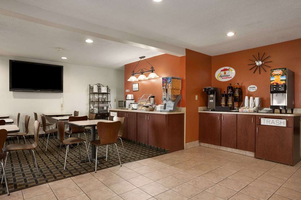 Super 8 by Wyndham Prestonsburg - photo 6