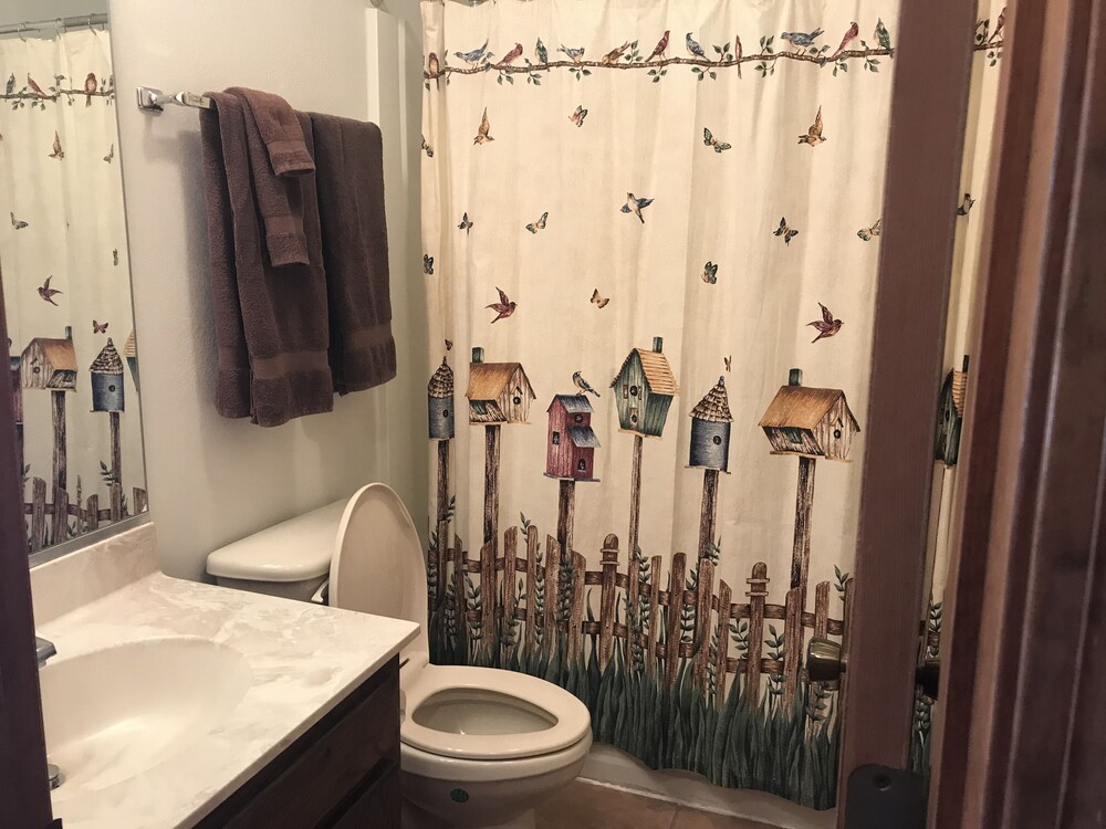 Cozy Angel Fire Condo Half Mi to Resort - photo 23
