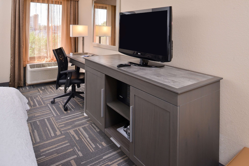 Hampton Inn closest to Universal Orlando - photo 8