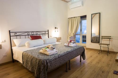 Neapolis Antica Guest House — 4-Star Luxury Hotel in Naples, Italy