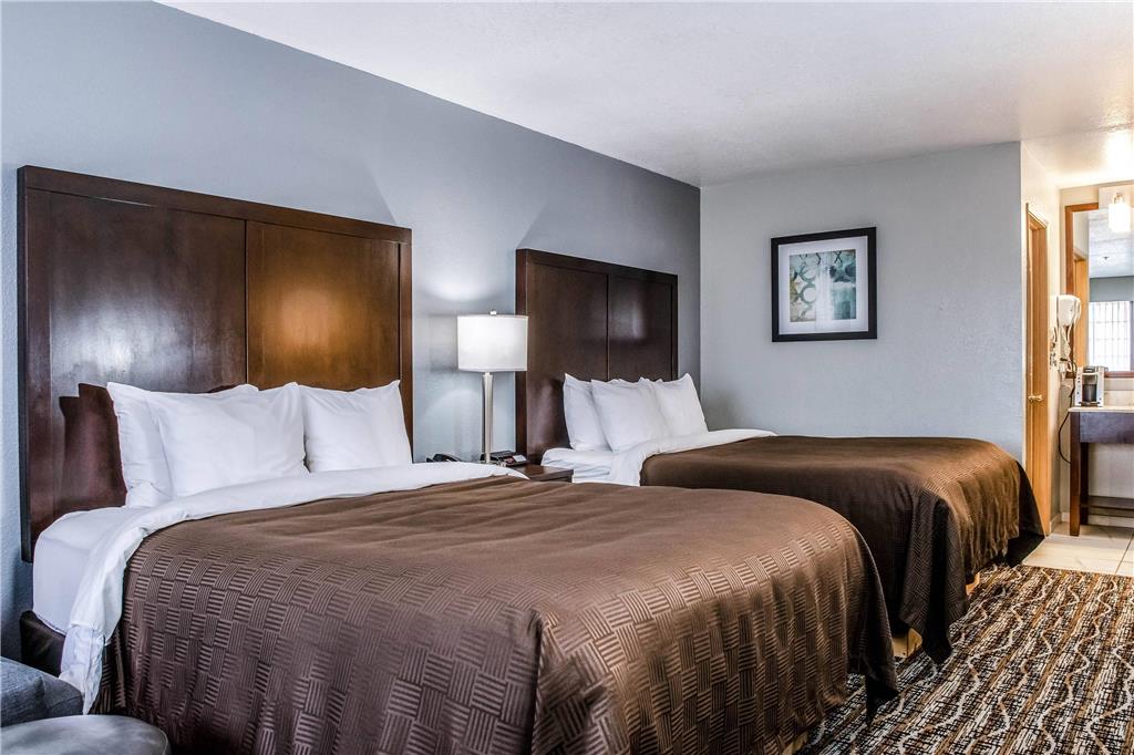 Clarion Hotel By Humboldt Bay - photo 27