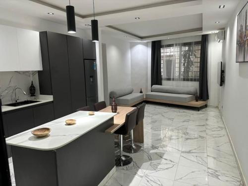 Loft Modern Wifi HD — 4-Star Luxury Hotel in Dakar, Senegal