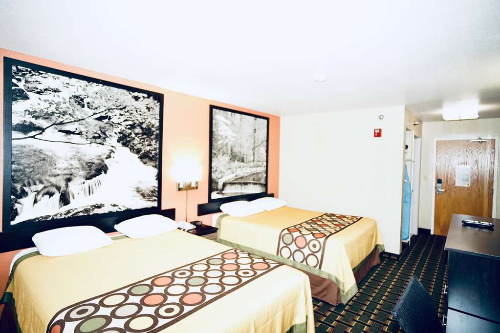 Super 8 by Wyndham Crossville TN - photo 33