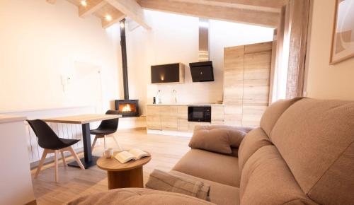 El Sueno Del Buho 6. Atico Con Chimena - carbon neutral hotel in Unknown City