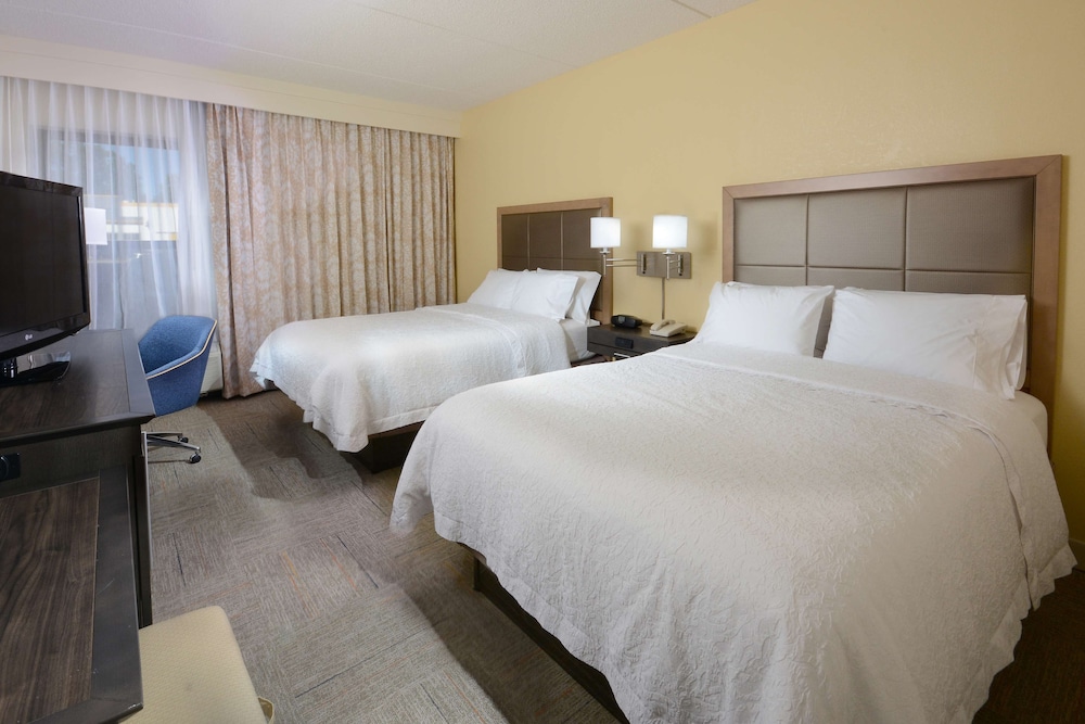 Hampton Inn High Point - photo 10