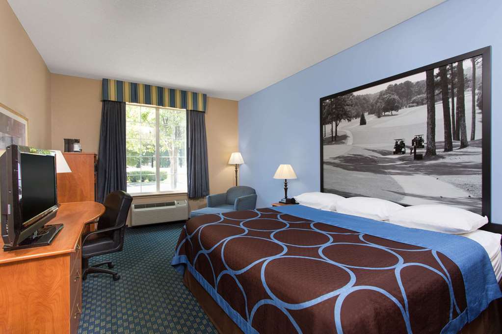 Super 8 by Wyndham Smithfield Selma - photo 11