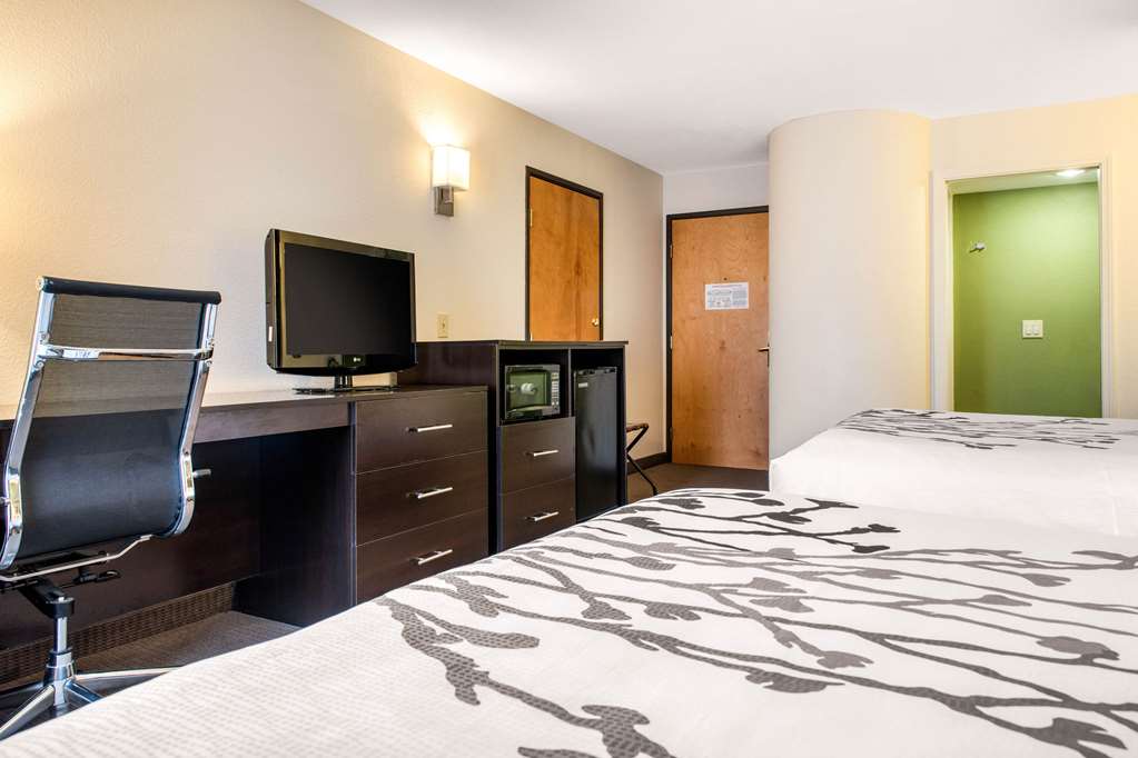 Sleep Inn & Suites Columbus South - photo 32