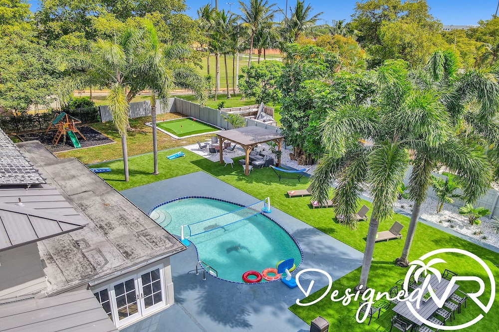8BR Resort with Pool & Tons of Games 22 Guests - photo 72