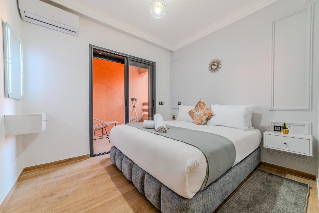 Charming Apartment Guéliz Pool Parking 24h 7j Security 10 a pied de M Avenue — 4-Star Luxury Hotel in Marrakesh, Morocco