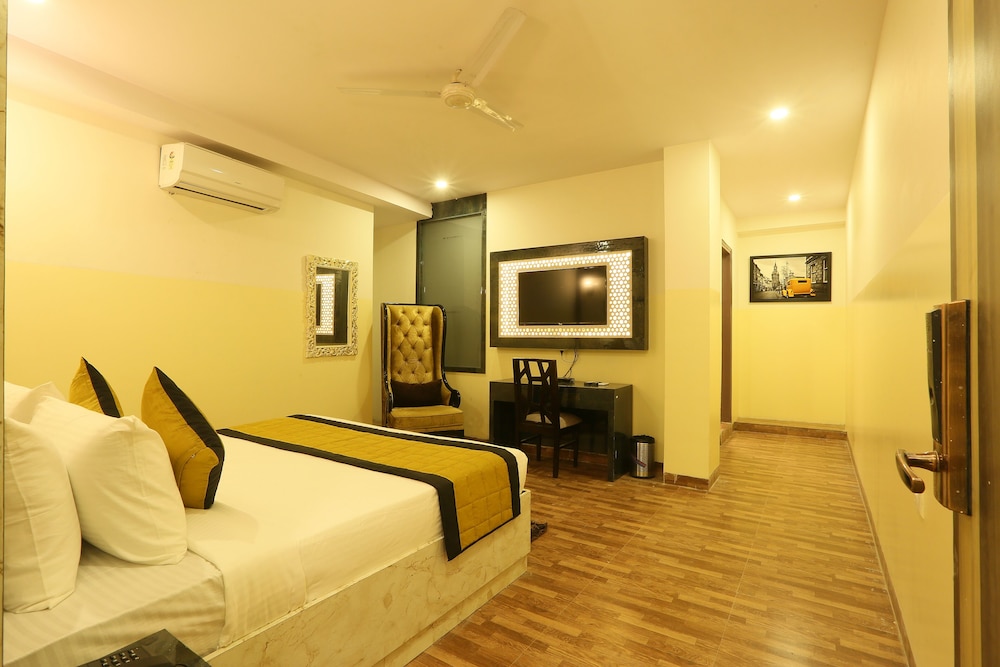Plazzo - last minute hotel in New Delhi