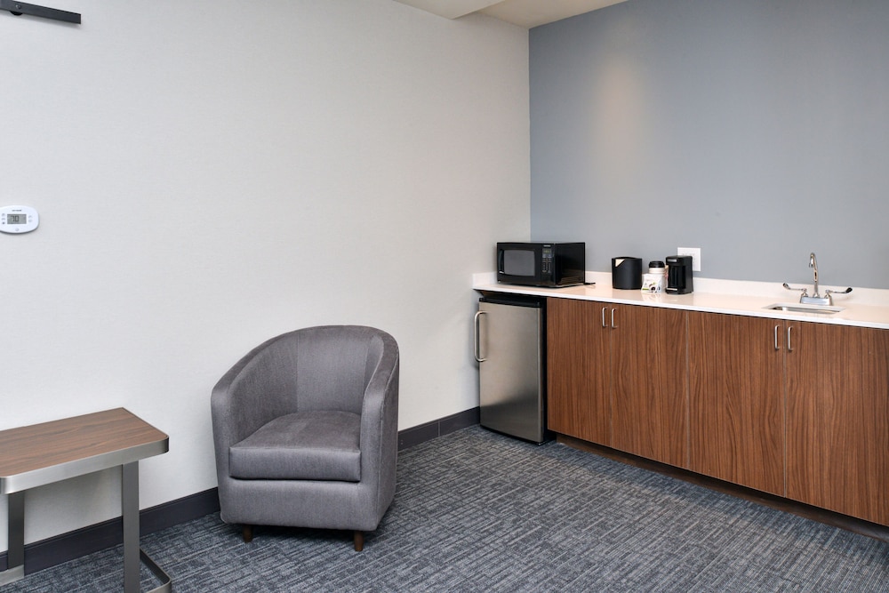 Courtyard by Marriott Charlotte Steele Creek - photo 21