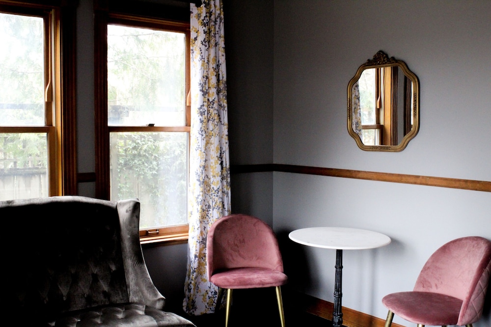 Shelburne Hotel - photo 9