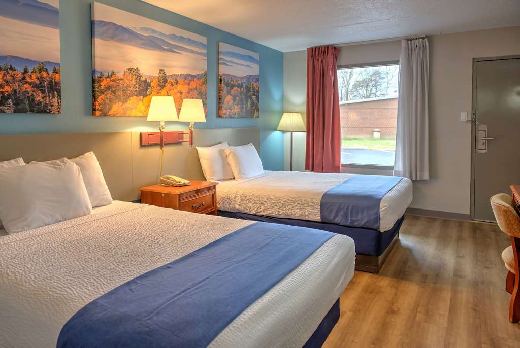 Days Inn by Wyndham Harriman - photo 17
