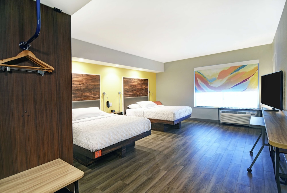 Tru by Hilton Portland Airport Area - photo 7