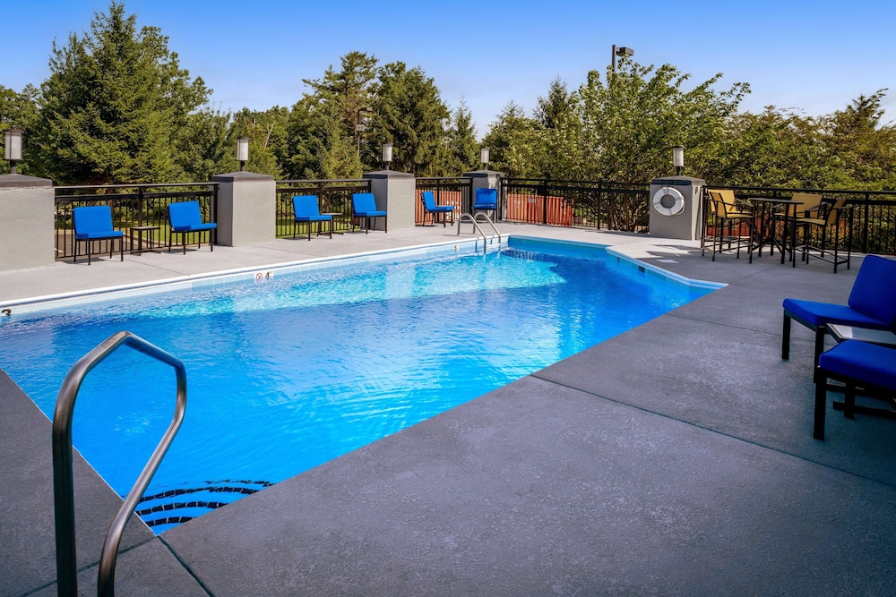 Best Western Plus Beckley Inn - photo 37