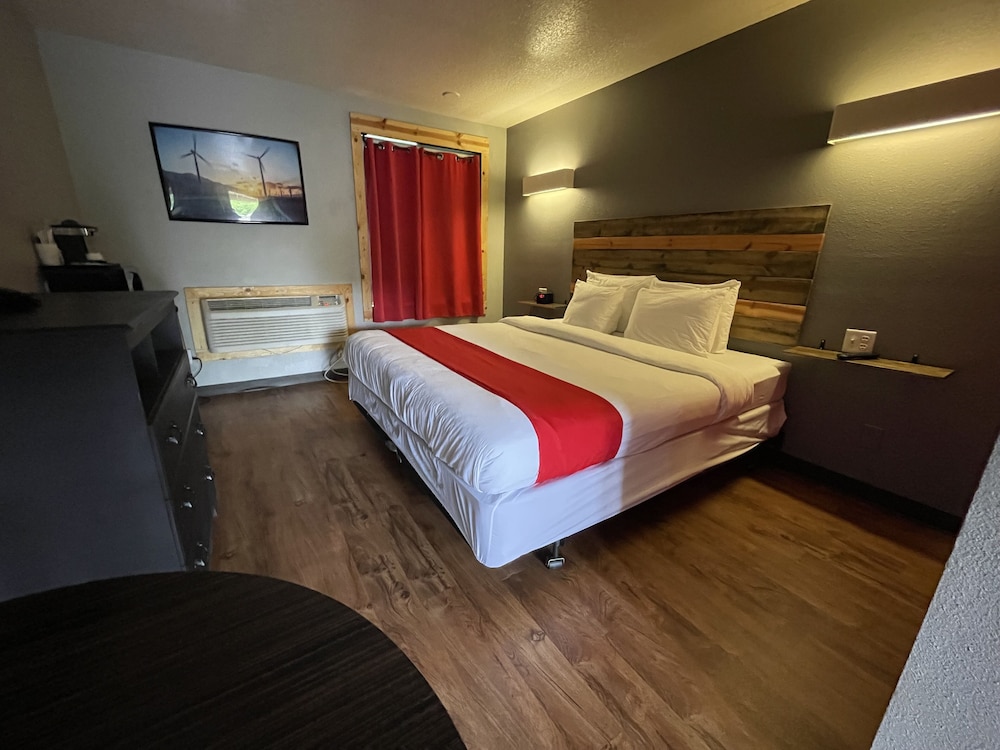 Sunnyside Inn & Suites - photo 43
