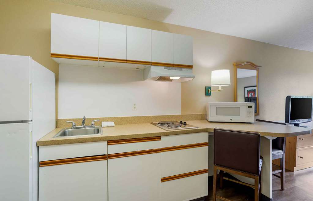 Extended Stay America Suites Memphis Germantown - photo 24