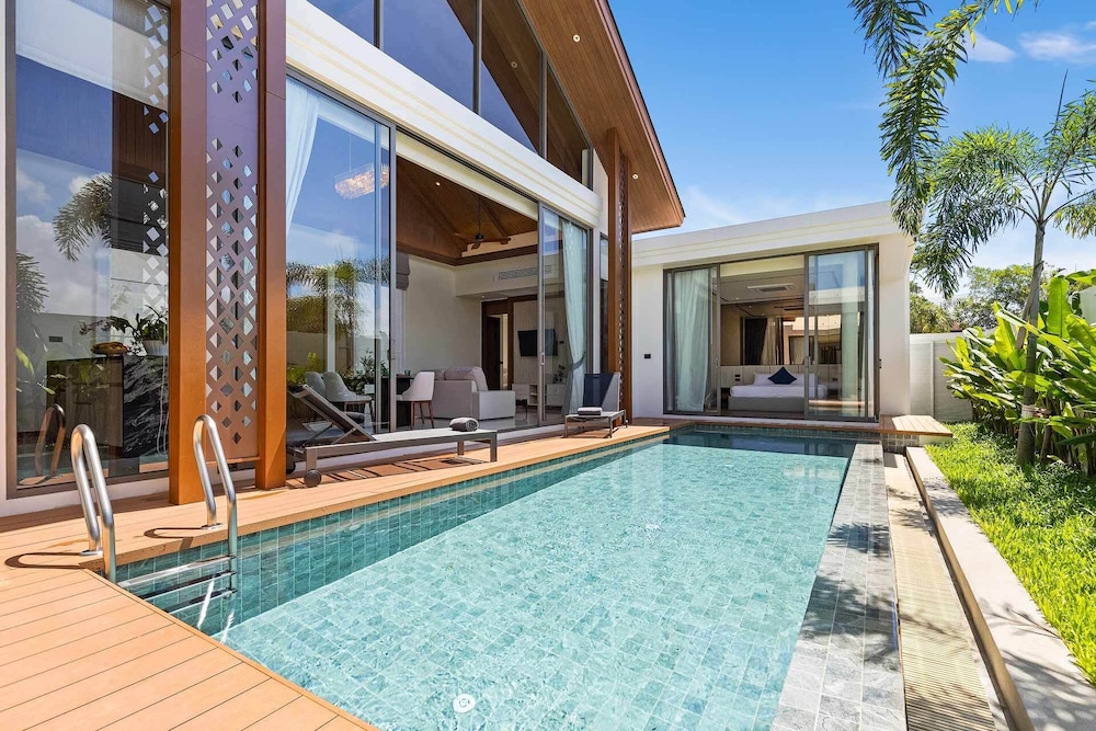 The Ozon Bangtao 3 bedrooms Villas with pool by My Home Phuket — 4-Star Luxury Hotel in Thalang, Thailand