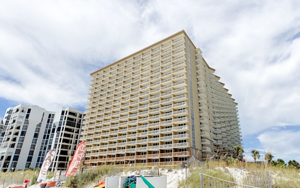 Pelican Beach Resort - photo 63