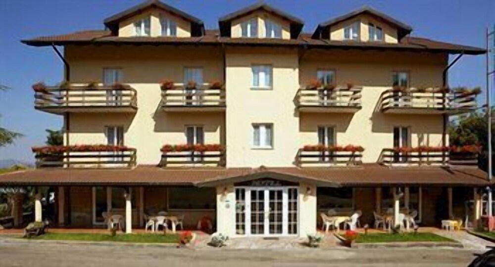Hotel Gambrinus — hotel in Abbadia San Salvatore