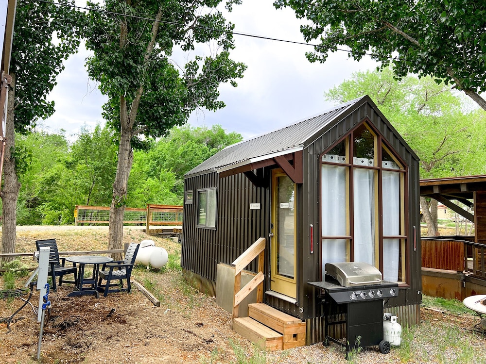 Cedar Creek Lodging & RV Park - photo 17