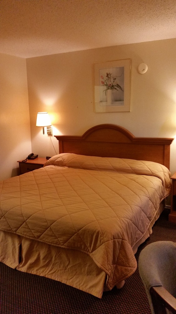 Lake Eufaula Inn - photo 11
