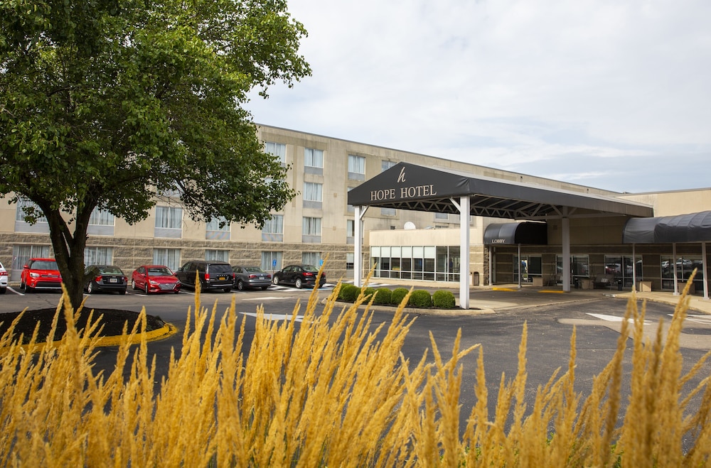 The Hope Hotel and Richard C. Holbrooke Conference Center - photo 34