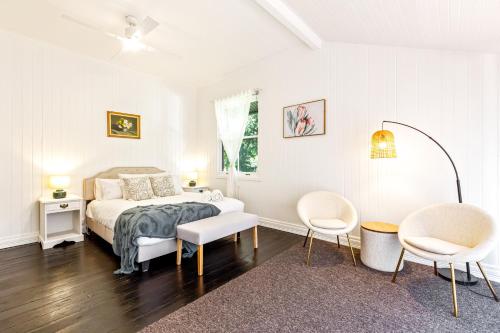Unwind at Secret Garden Maleny 3 BR Family Home — 4-Star Luxury Hotel in Maleny, Australia