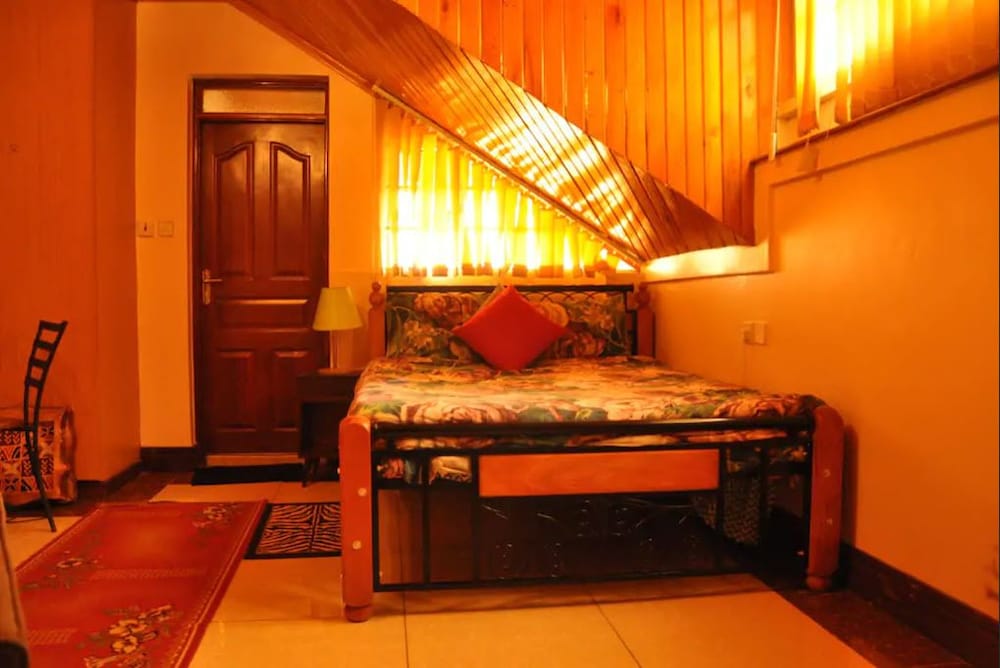 Sherry Homes Tulia Studios