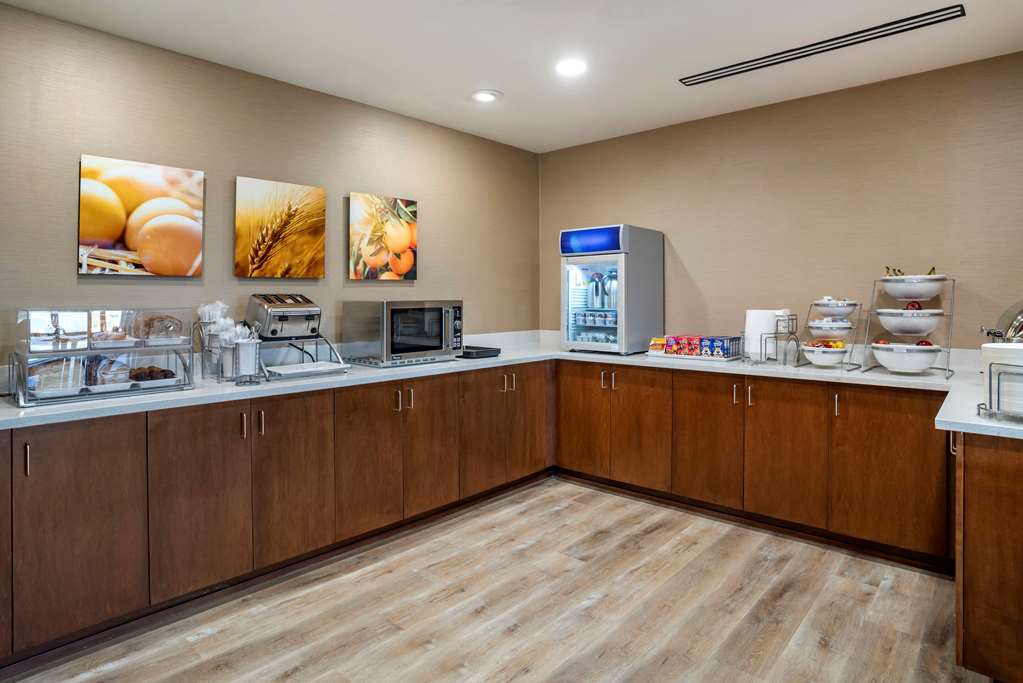 Comfort Inn & Suites Harrisonburg - photo 27