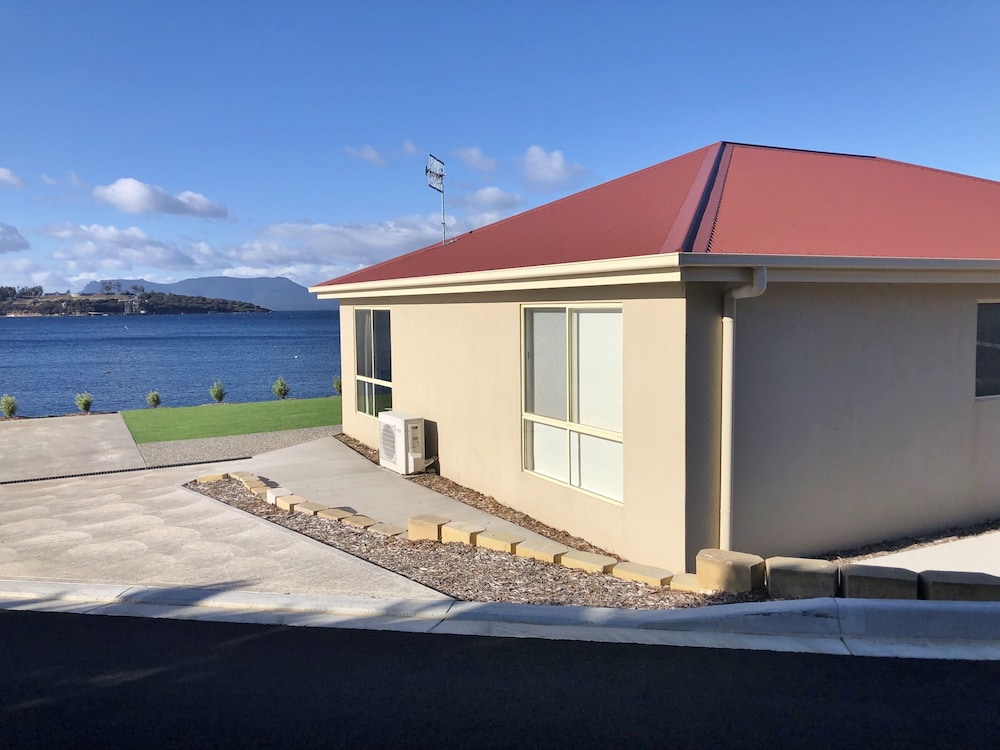 Eastcoaster Tasmania — Rosetta — photo 2