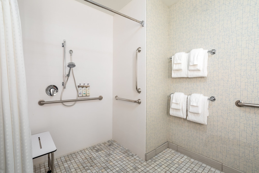 Holiday Inn Express & Suites Wildwood The Villages by IHG - photo 32