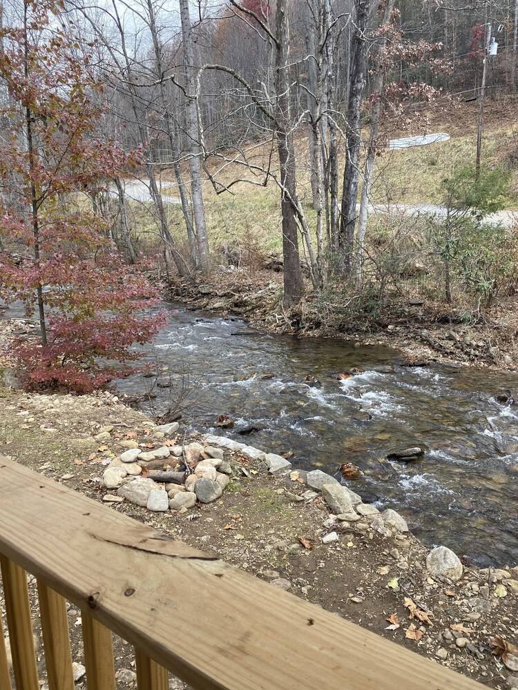 Smoky View Cottages & RV Resorts - photo 35