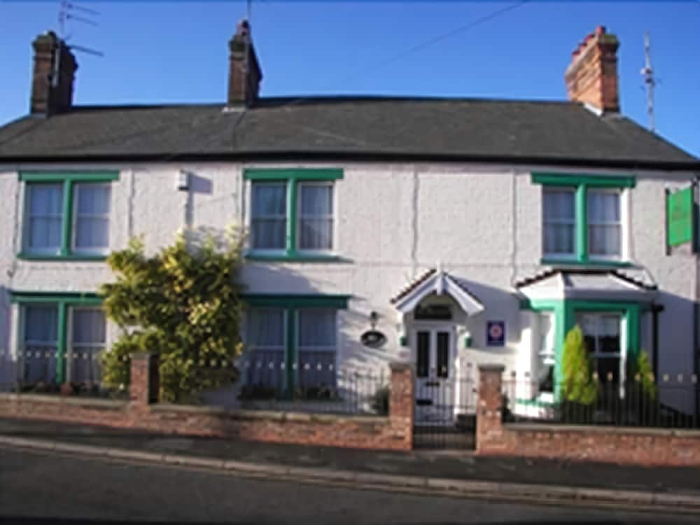 The Beeches Guest House — 4-Star Luxury Hotel in King's Lynn, United Kingdom