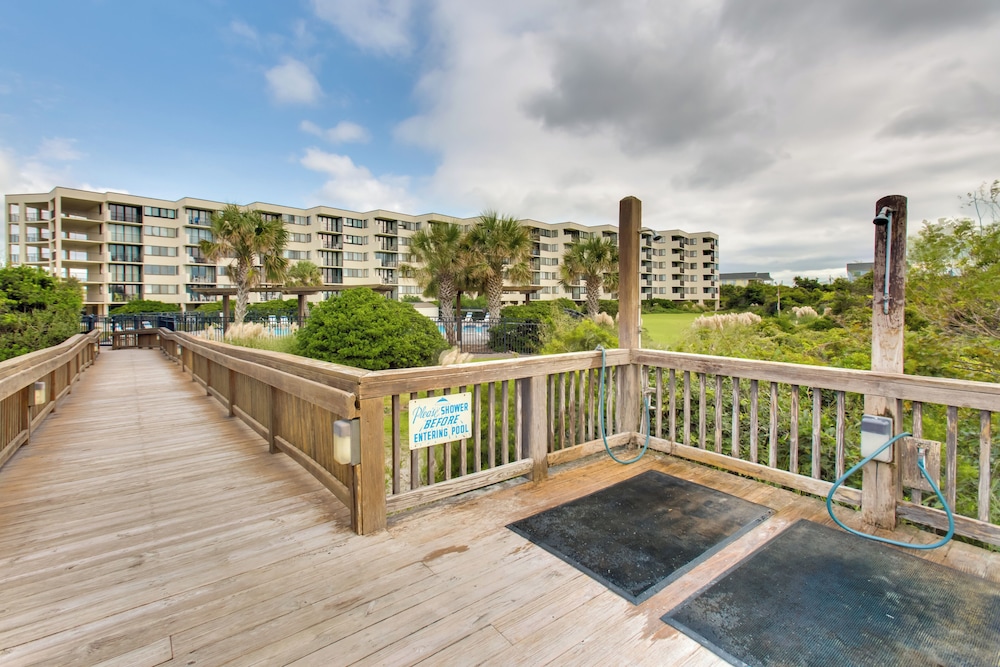 Sands Villa Resort - photo 34