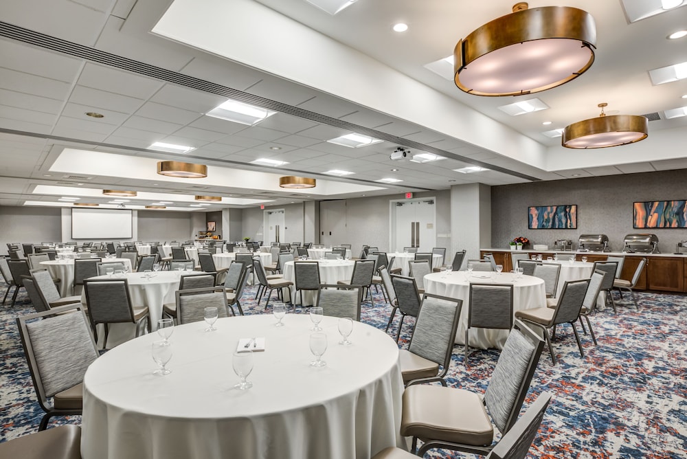 Hilton Garden Inn Boston Waltham - photo 36