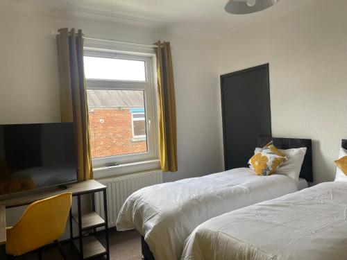 Quirky and Cosy Two Bed in Ferryhill Near Durham Available as individual rooms or the Entire Property pet-friendly hotel Ferryhill