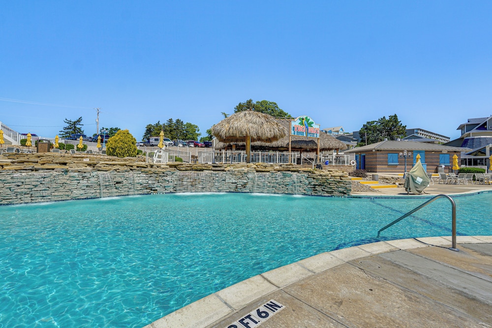 Deck Fire Pit: Margaritaville Resort Home - photo 23