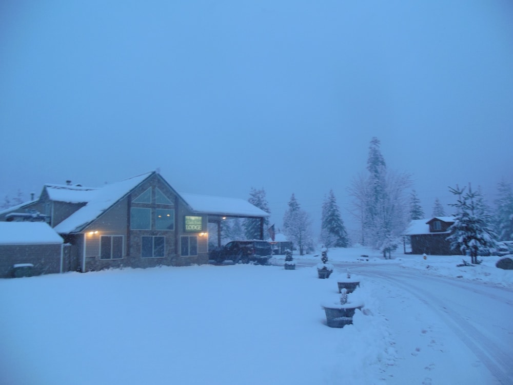 Clark Fork Lodge - photo 26