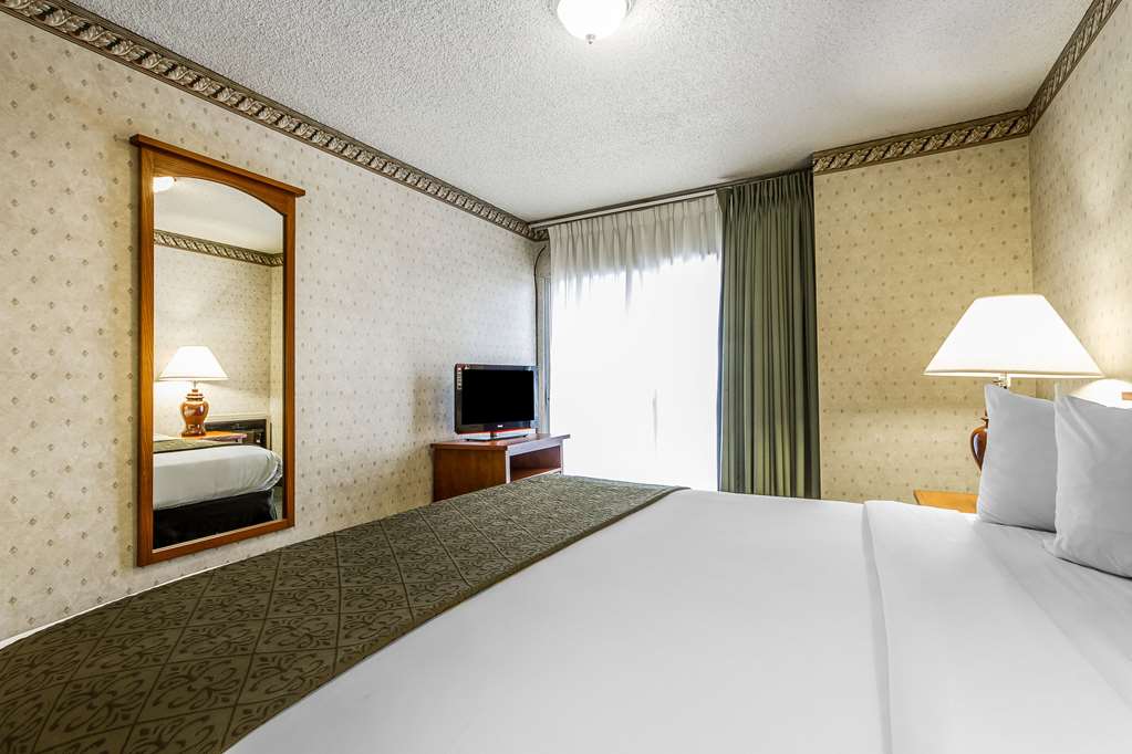 Quality Inn & Suites Silicon Valley - photo 34