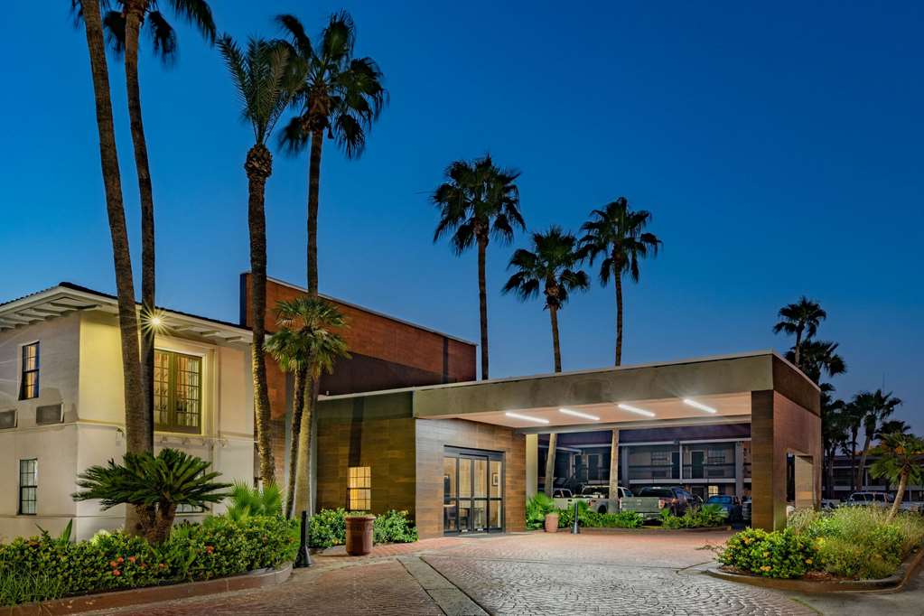 La Quinta Inn by Wyndham Laredo I 35 - photo 2