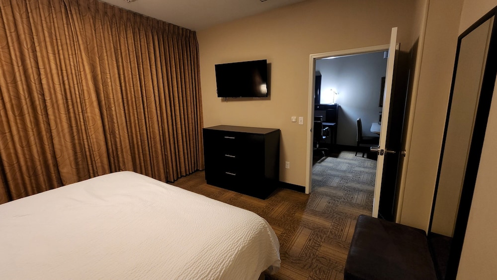 Staybridge Suites Denver Downtown by IHG - photo 43