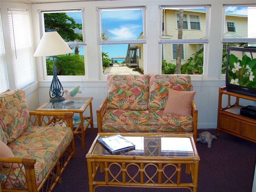 Sun N Fun Beachfront Vacation Rentals - photo 8
