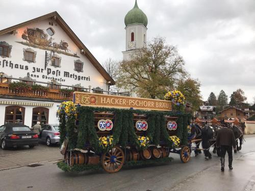 Metzgerei Gasthof Oberhauser Hotel Zur Post — Egling