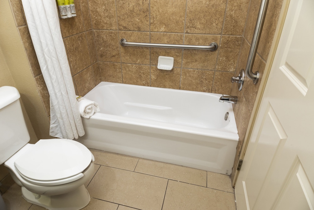 Holiday Inn Express Bloomington West by IHG - photo 14