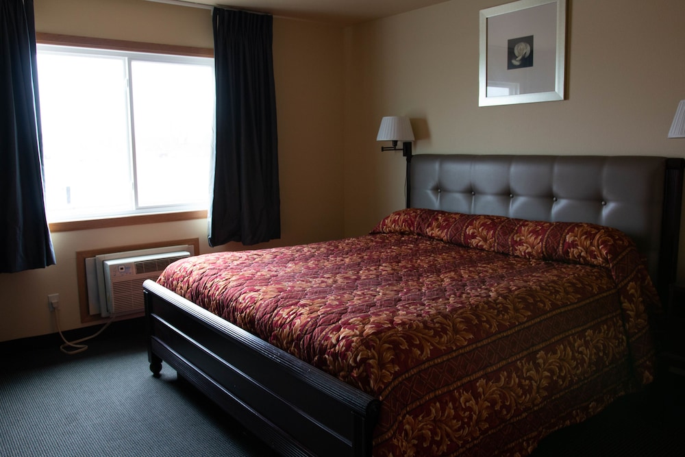 East Grand Inn - photo 18
